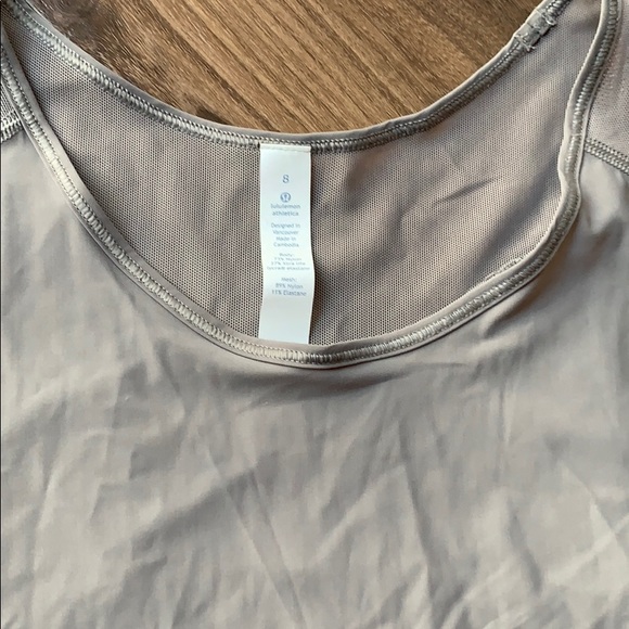 Lululemon tank - Picture 2 of 4